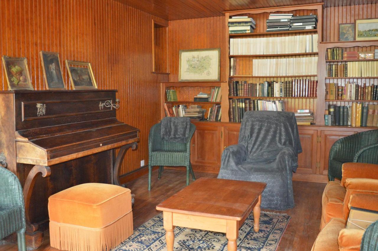 Maison typique - Très grand jardin - 7km de la mer Fontaine-Henry Extérieur photo